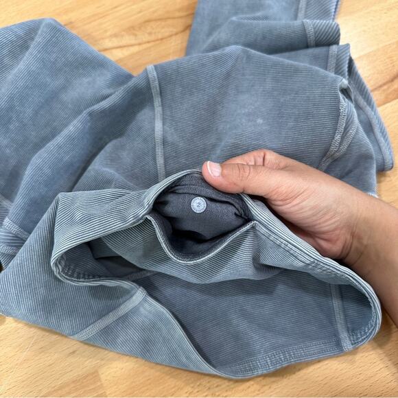 Lululemon Wunder Under High-Rise Tight Snow Washed Ribbed 28" Washed Luna size 2 - Picture 8 of 8